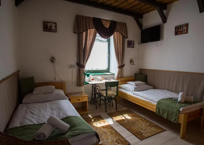 B&B Piros Ponty Panzio Poroszló
