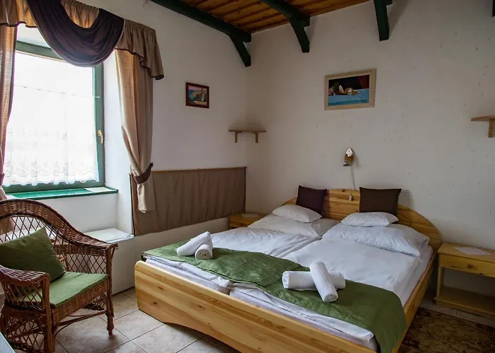 Piros Ponty Panzio B&B