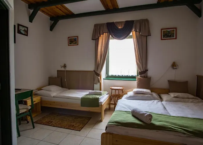 Piros Ponty Panzio B&B Poroszló