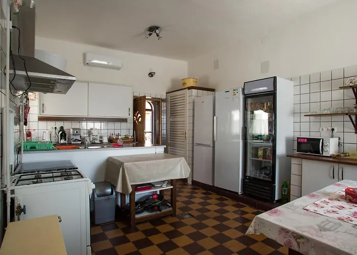 B&B Piros Ponty Panzio 4*